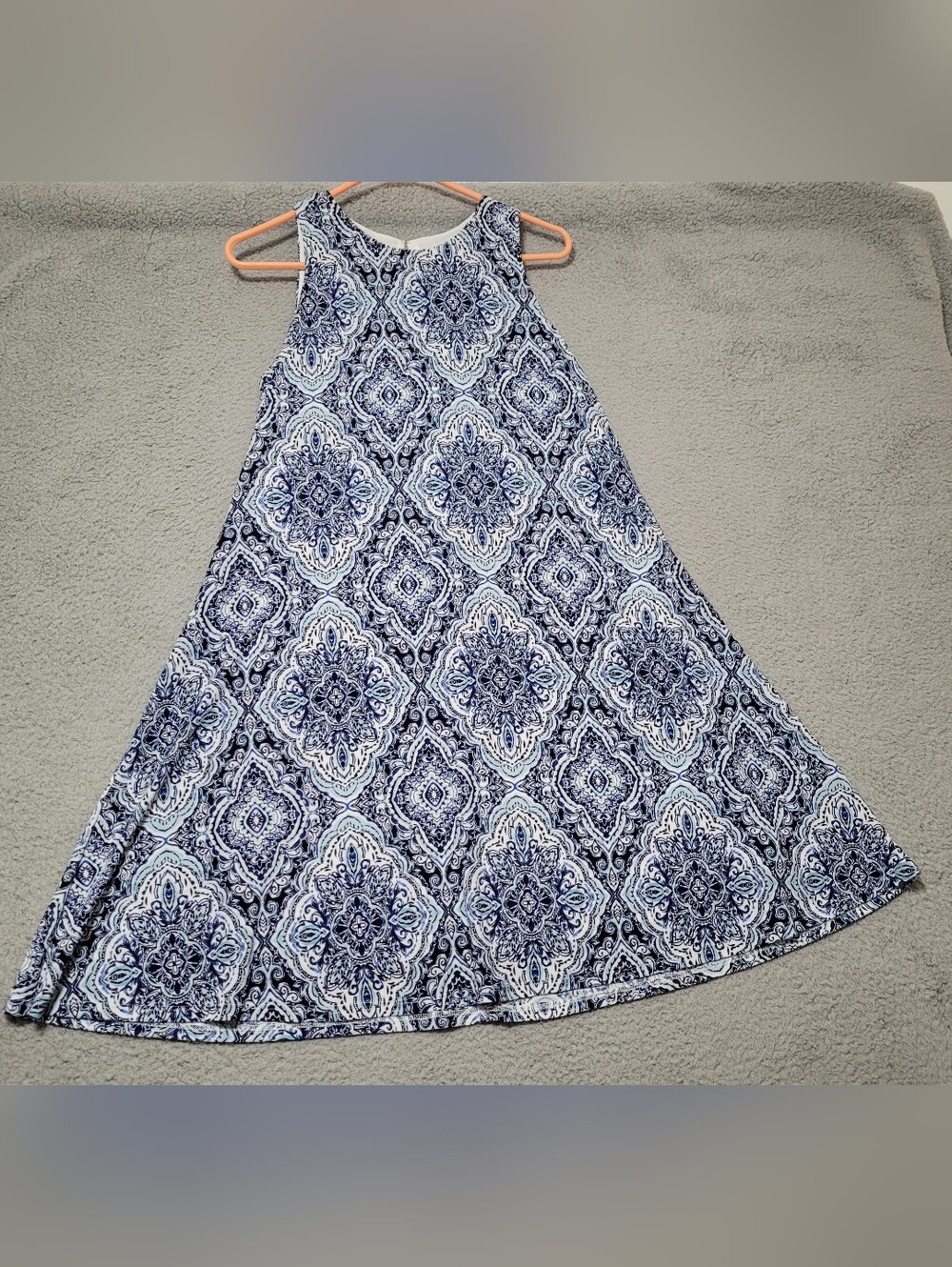 Anne Klein Blue and White Sleeveless Lined  Dress Estimated Size Small